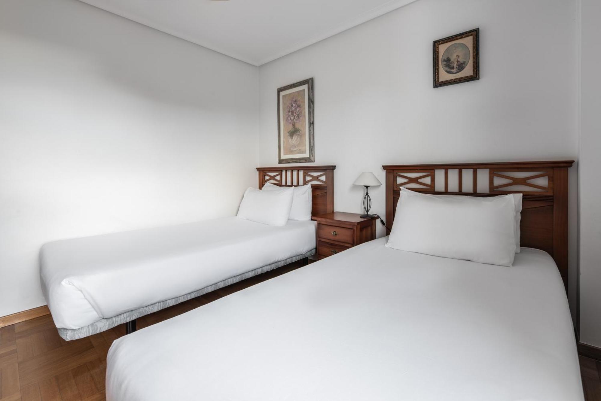 Apartamentos El Cid Burgo Dış mekan fotoğraf